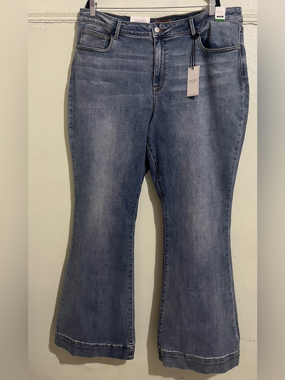 Judy Blue Mid Rise Trouser Flare Jeans Medium Wash Long Inseams Plus Size